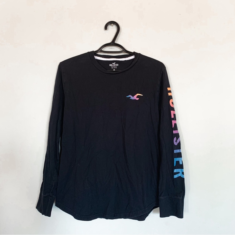 Hollister • Long Sleeved Tee